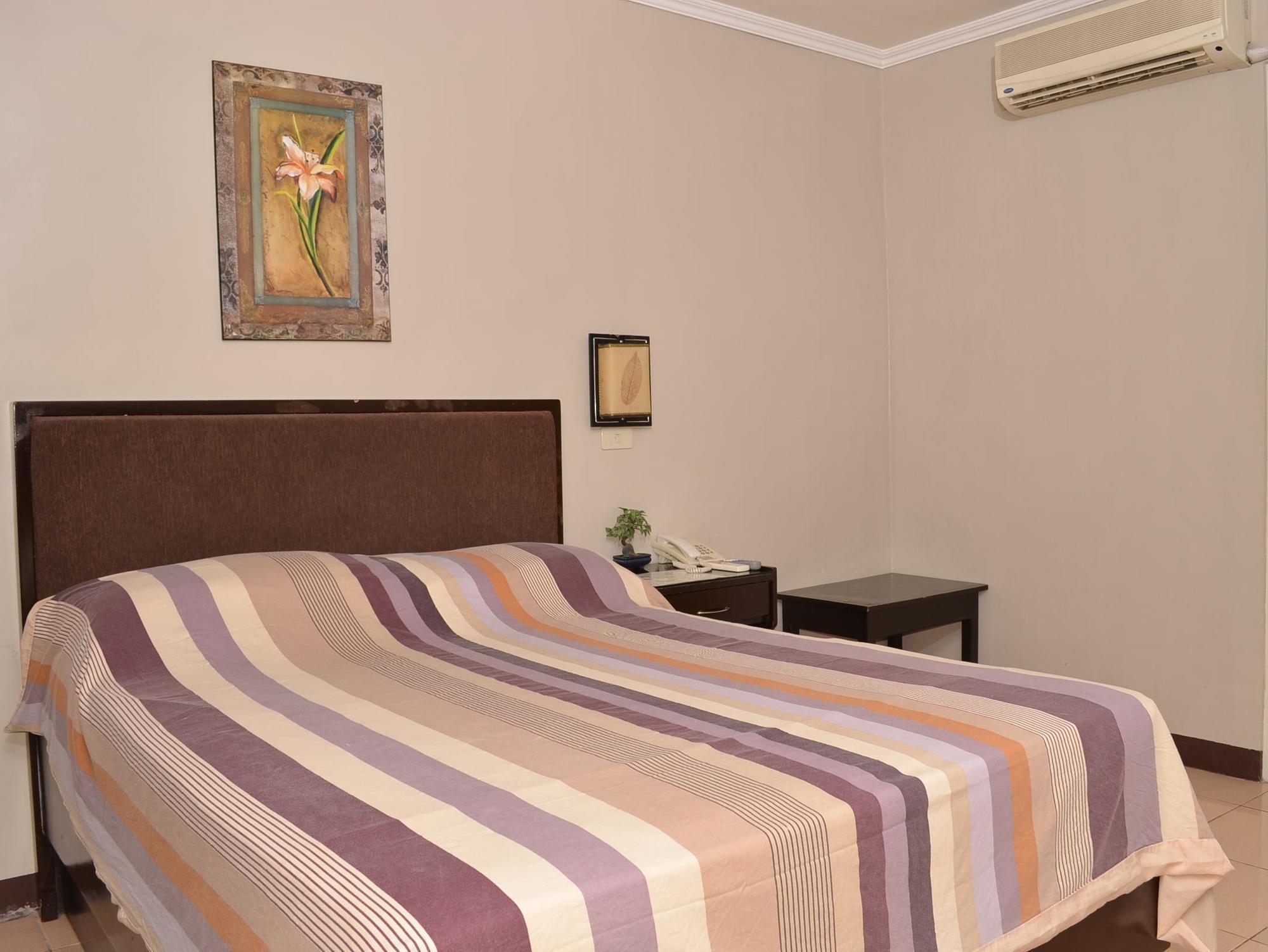 El Portal Inn Tagbilaran City Ngoại thất bức ảnh
